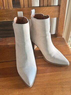 Women's Dress Boots White Size 5.5